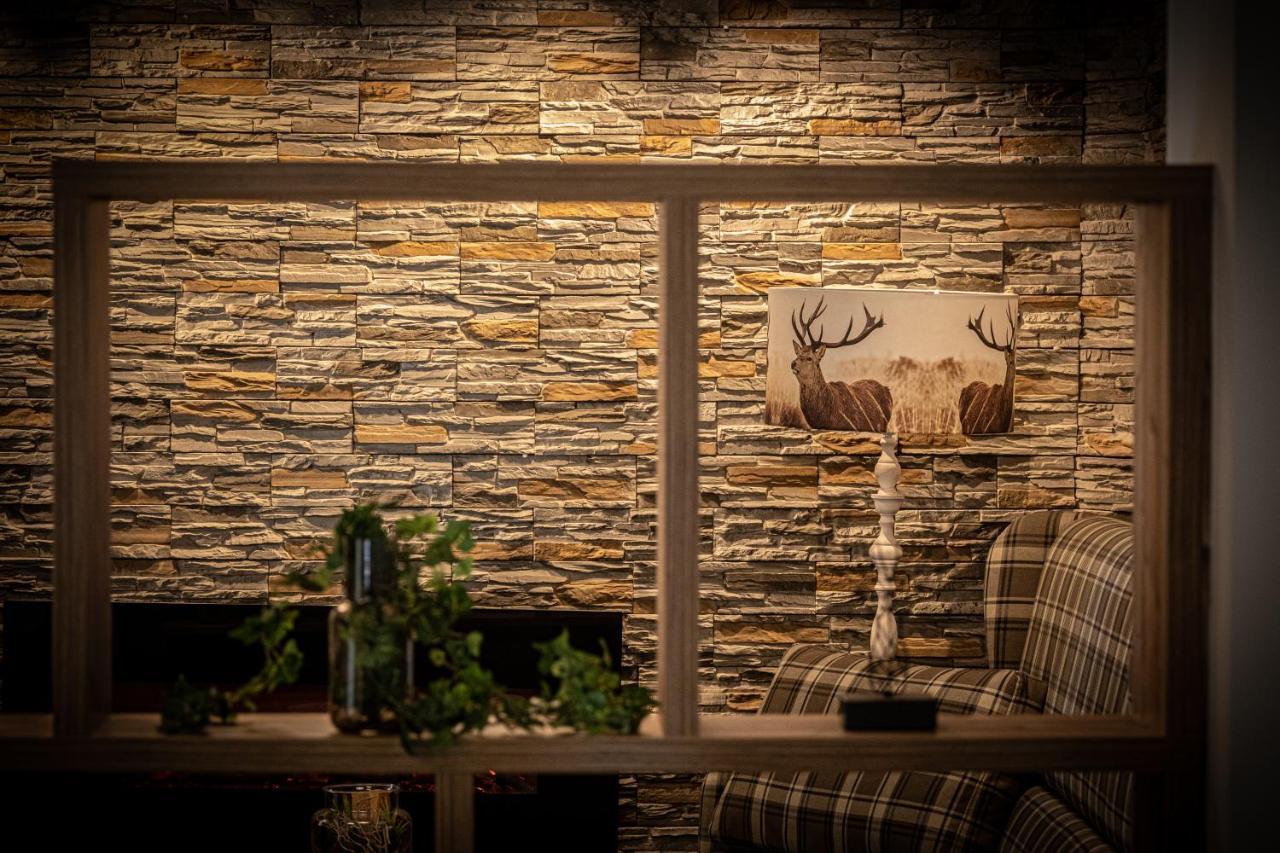 Home-Hotel Salzberg Berchtesgaden Luaran gambar A stone wall
